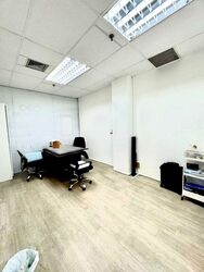 North Bridge Centre (D7), Office #495842451